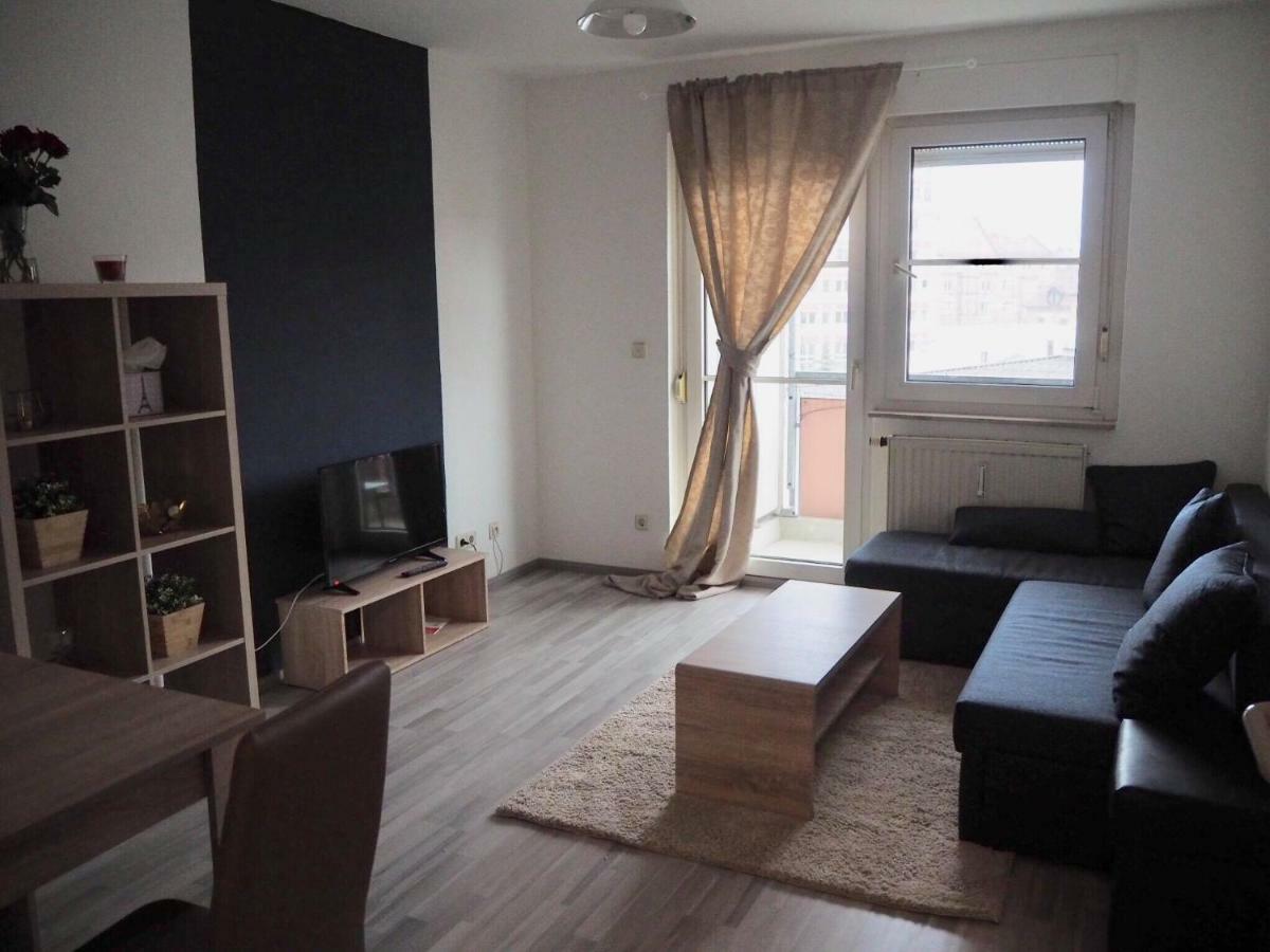 Walter-meckauer-straße Apartment